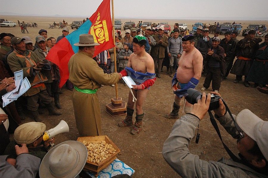 Mongolsko před volbami 2008