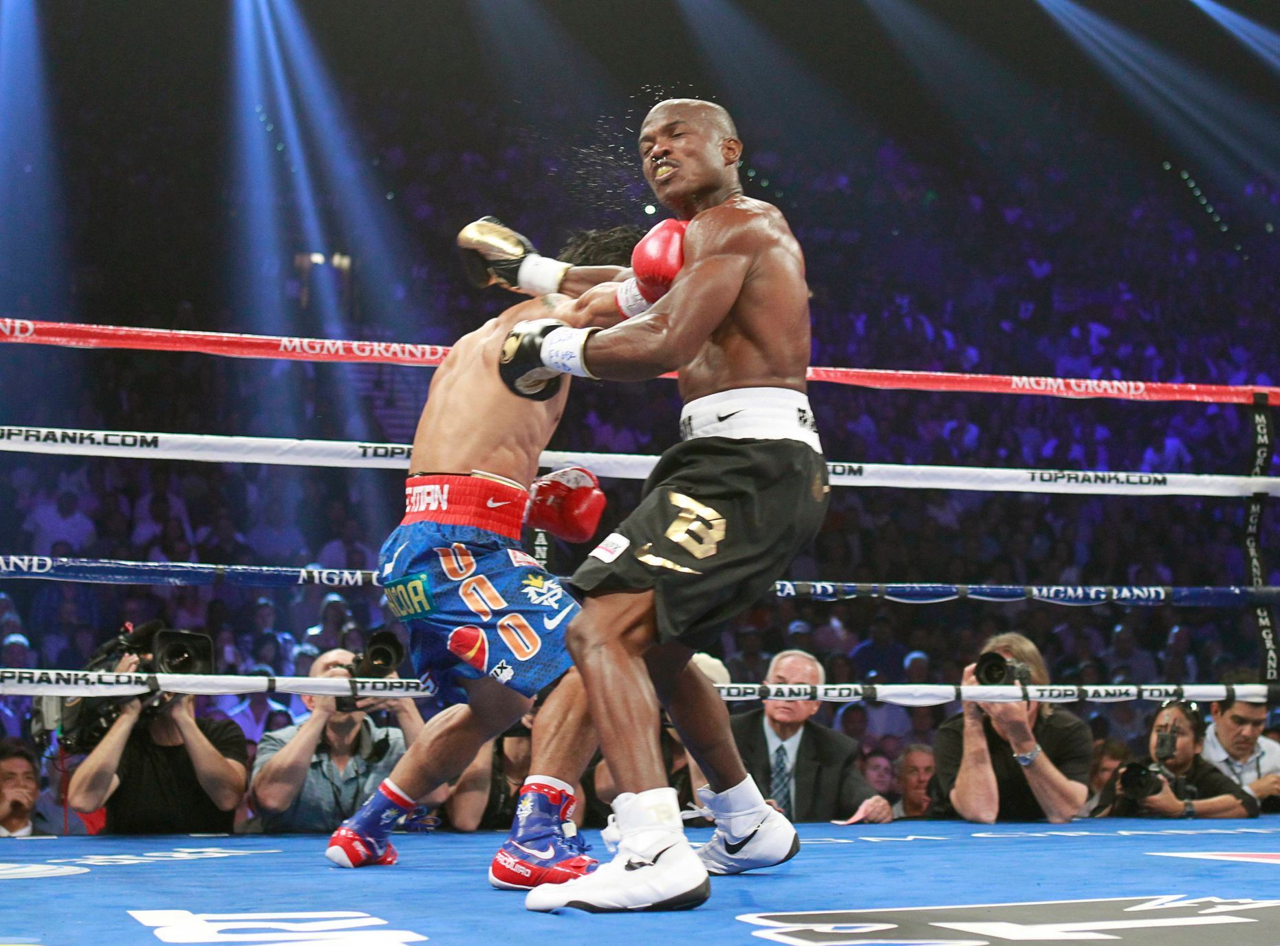 Manny Pacquiao - Timothy Bradley, duel o titul mistra světa WBO ve velterové váze