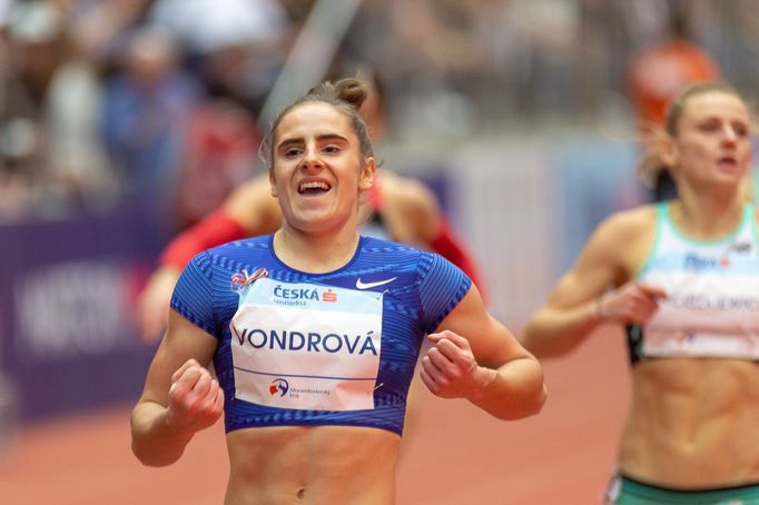 Czech Indoor Gala 2020: Vítězka běhu na 400 metrů Lada Vondrová.