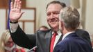 Mike Pompeo při návštěvě a projevu v českém Senátu.