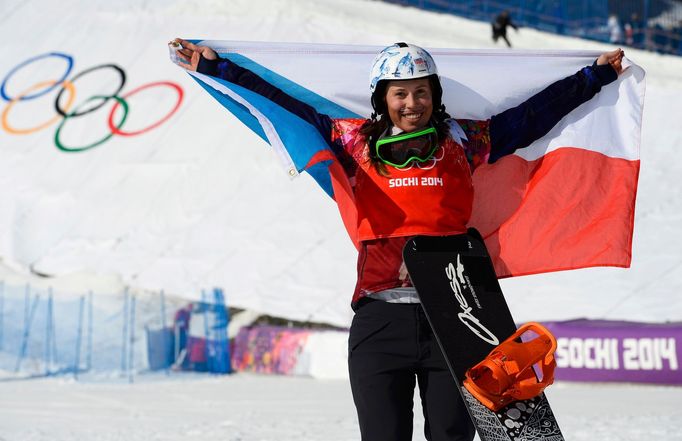 Soči 2014, snowboardcross: Eva Samková slaví olympijské zlato