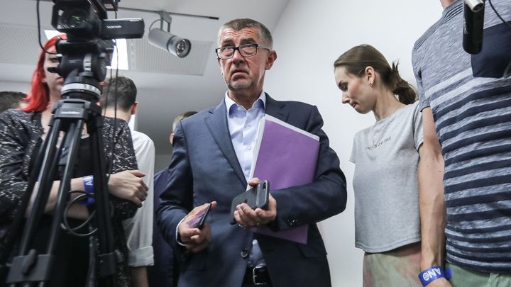 Postup Babišovy ochranky byl adekvátní. Má ho bránit i před novináři, míní odborníci; Zdroj foto: Jakub Plíhal