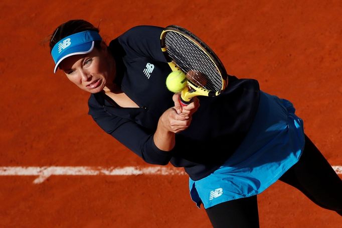 Tennis - French Open - Roland Garros, Paris, France - October 7, 2020  Danielle Rose Collins of the U.S in action during her quarter final match Sofia Kenin of the U.S.