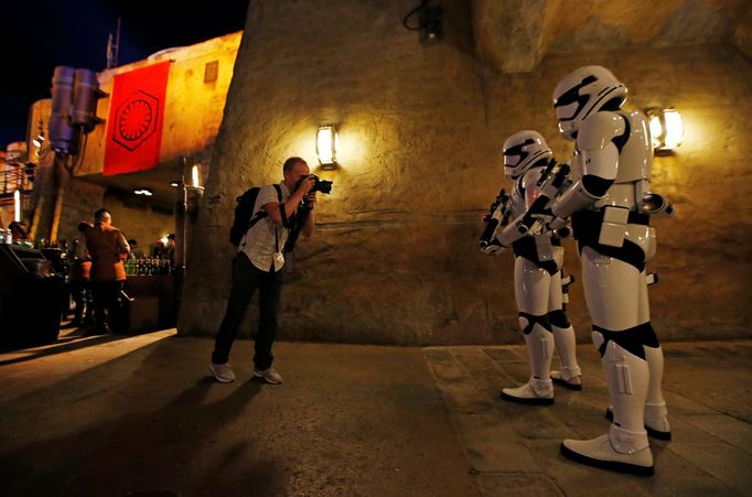 Star Wars: Galaxy's Edge, Disneyland Park, Anaheim