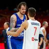 basketbal, MS 2019, Česko - Srbsko, Ondřej Balvín a Bogdan Bogdanovič