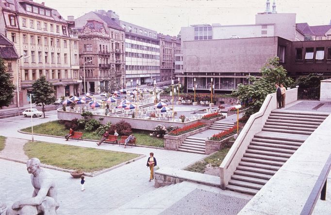 Veselá ulice při pohledu z Hotelu International. Brno, rok 1975