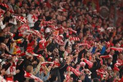 Slavia kvůli covidové situaci omezí prodej lístků na Feyenoord. Bude třeba očkování