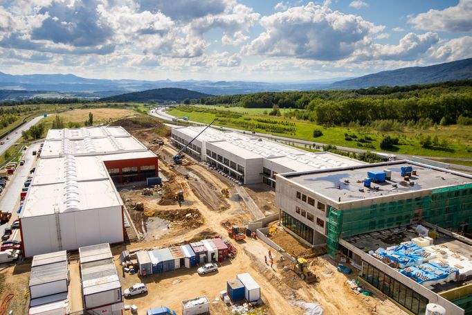 Stavba Parku Nupharo ve Žďárku u Ústí nad Labem (na snímku ze září 2015).