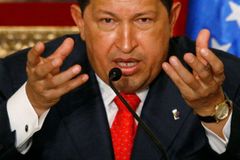 Juan Carlos nesnese, že vládnou indiáni, tvrdí Chávez