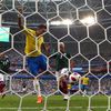 Roberto Firmino dává gól v zápase Mexiko - Brazílie na MS 2018