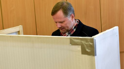 Svůj hlas ve volbách odevzdal i šéf ODS Petr Fiala.