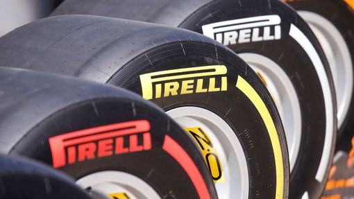 F1 VC Ruska 2017: pneumatiky Pirelli