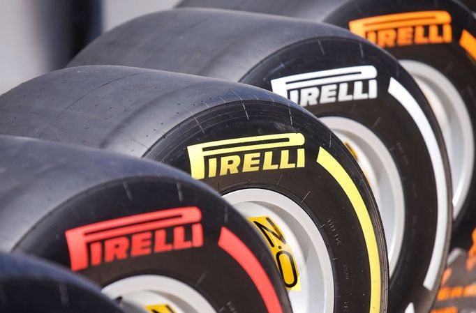 F1 VC Ruska 2017: pneumatiky Pirelli