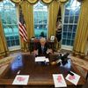 Donald Trump, USA, prezident, Bílý dům, oválná pracovna, oval office