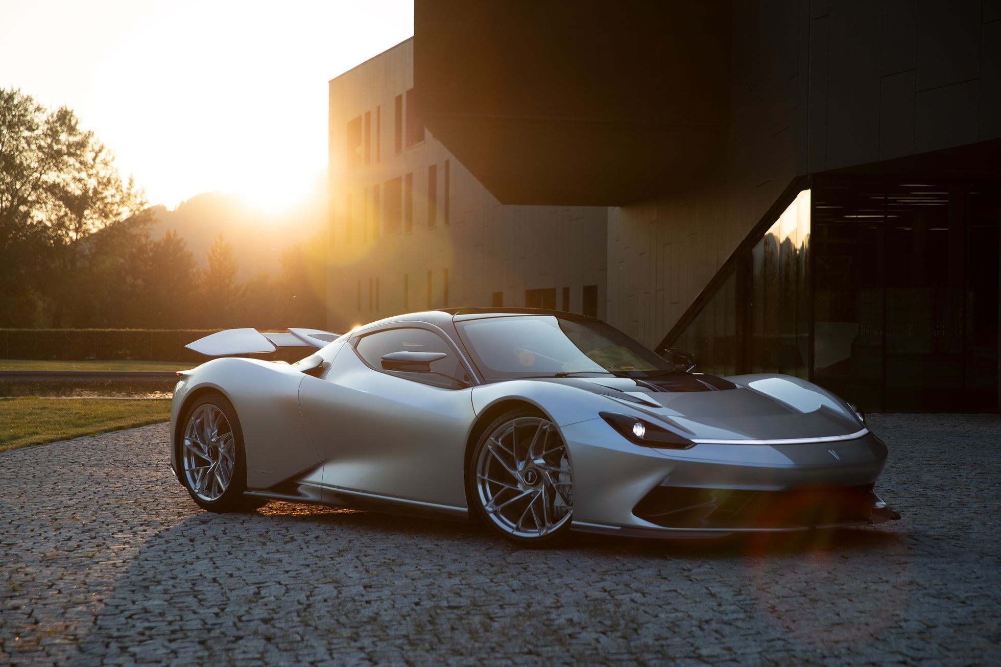 Pininfarina Battista Čeladná