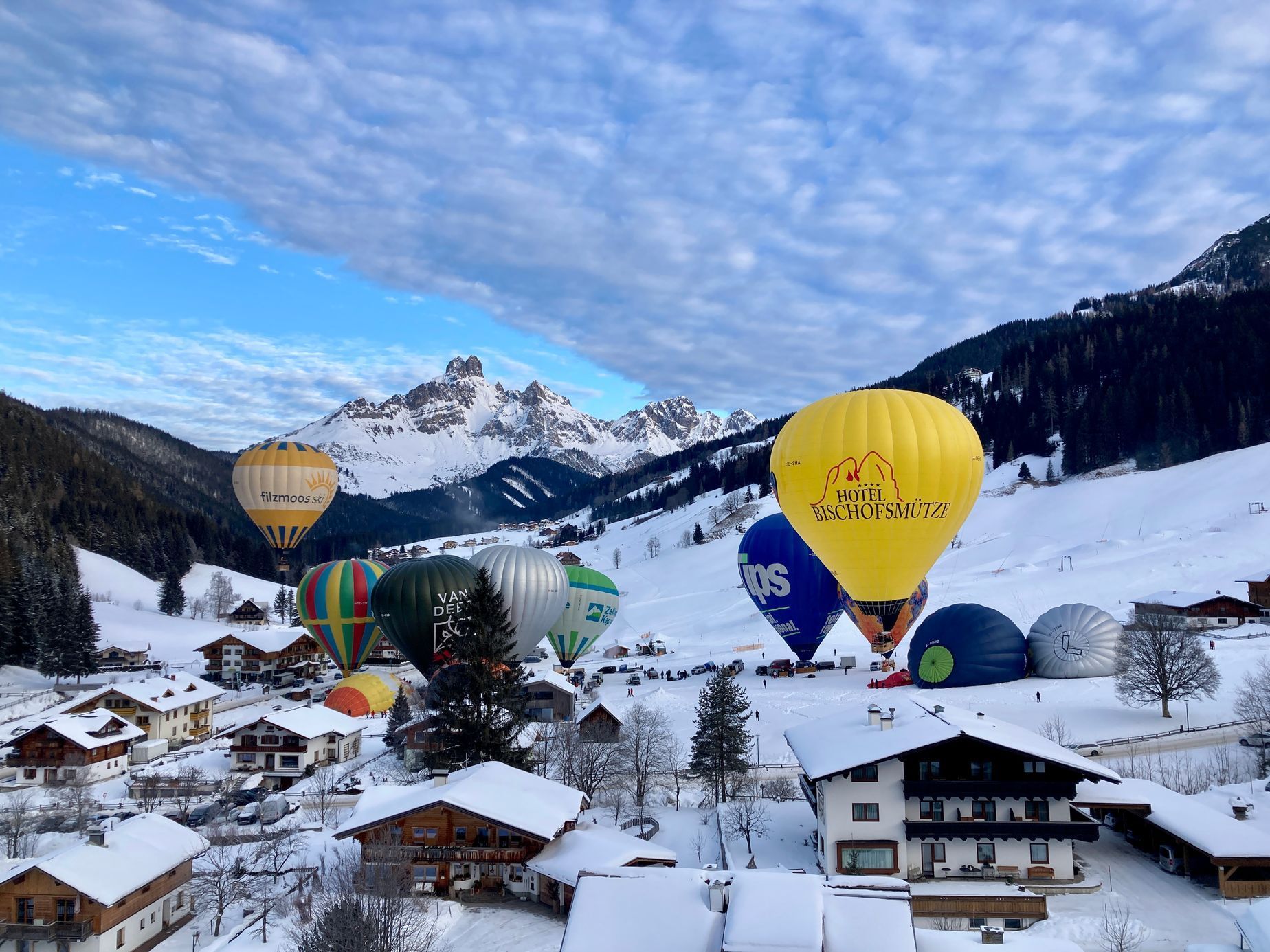 Zimní balonová fiesta Filzmoos