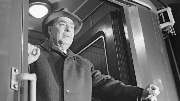 Státní dráhy za socialismu? Jak číšníci měnili opilé turisty na tuzexové bony