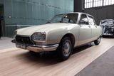 Přes Tuzex bylo prodáno i několik málo kusů Citroënu GS. Evropské auto roku 1971 bylo ve své době designovou i technickou špičkou - nabídlo hydropneumatické odpružení a uvažovalo se i o užití rotačního motoru.
