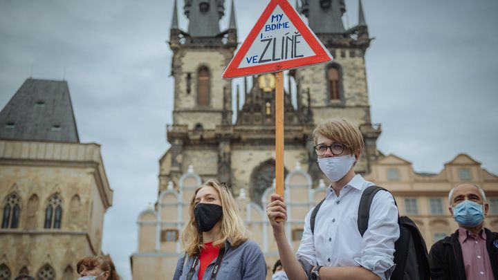 Češi se naučili spolupracovat i podvádět. Odborníci o tom, co změnily dva roky covidu; Zdroj foto: Radek Vebr