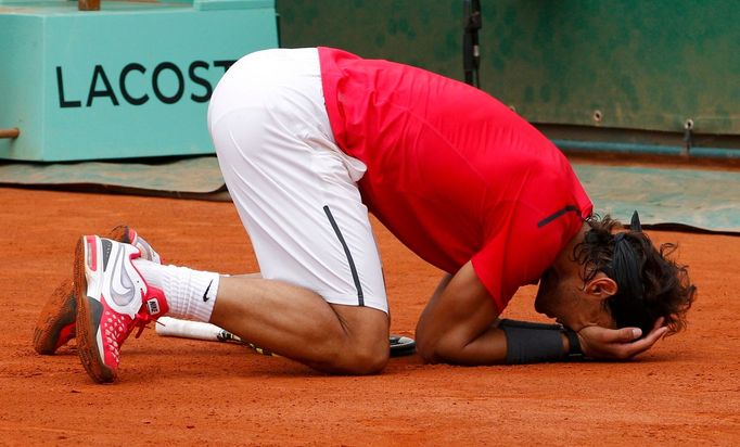 Rafael Nadal Novak Djokovič po finále French Open 2012.