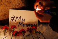 Moskevský soud nařídil rozpuštění Lidskoprávního centra Memorial