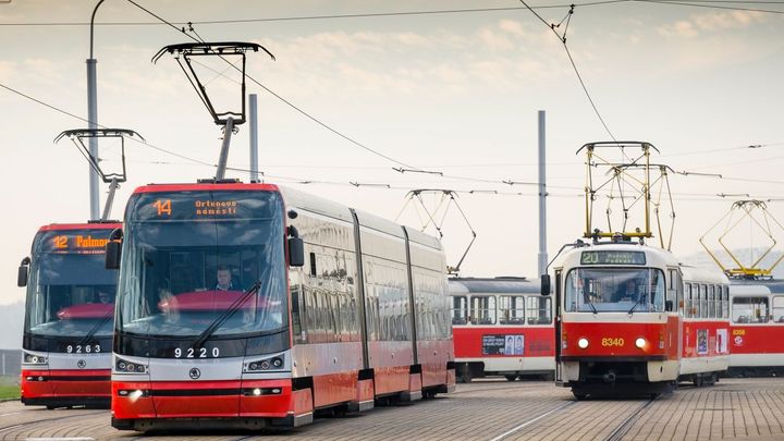 Tramvaje z I.P.Pavlova do Nuslí zastavila havárie vodovodu, rozjedou se až v pondělí