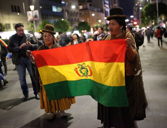 Demonstrace proti bolívijskému prezidentovi Evo Moralesovi trvají už přes dva týdny.