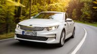 Kia letos představila novou generaci sedanu Optima. Prodává se od 639 980 korun s naftovým motorem 1.7 CRDi. Poprvé v historii modelu je k dispozici i kombík.