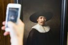 Tak by tvořil Rembrandt, kdyby před 348 lety nezemřel. Malířův um vzkřísil počítač s 3D tiskárnou