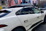 Waymo provozuje autonomní taxíky v San Francisku dva roky.