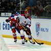 Hokejista CSKA Moskva Igor Grigorenko v utkání KHL proti Lvu Praha.