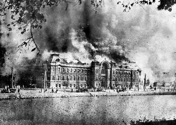 V Jokohamě shořelo 90 procent budov, v Tokiu byla zničena více než polovina.