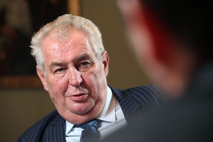 Miloš Zeman během rozhovoru pro časopis Ekonom (6. 11. 2014)