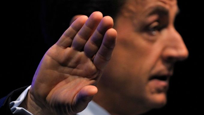 Volby do senátu ještě snížily Sarkozyho šance na znovuzvolení.