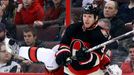 NHL, Marc Methot (Ottawa) - Jiří Tlustý (Carolina)