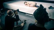 Fotograf Sølve Sundsbø přináší odvážnou vizi kalendáře.