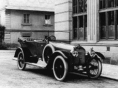 První luxusní vůz Laurin a Klement řady M