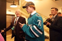 Jedničkou draftu NHL se stal Kanaďan Celebrini, v prvním kole byl z Čechů jen Jiříček