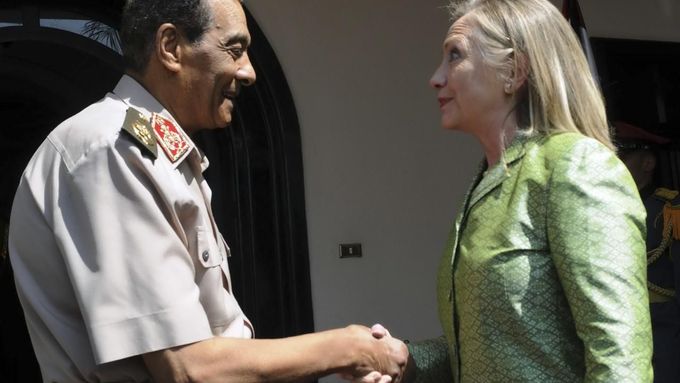 Hillary Clintonová během schůzky s Husajnem Tantávím