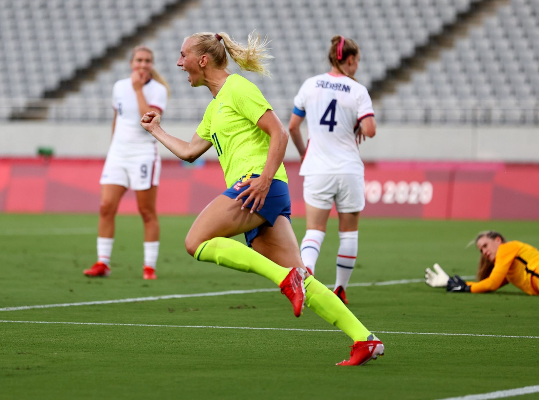Soccer Football - Women - Group G - Sweden v United States