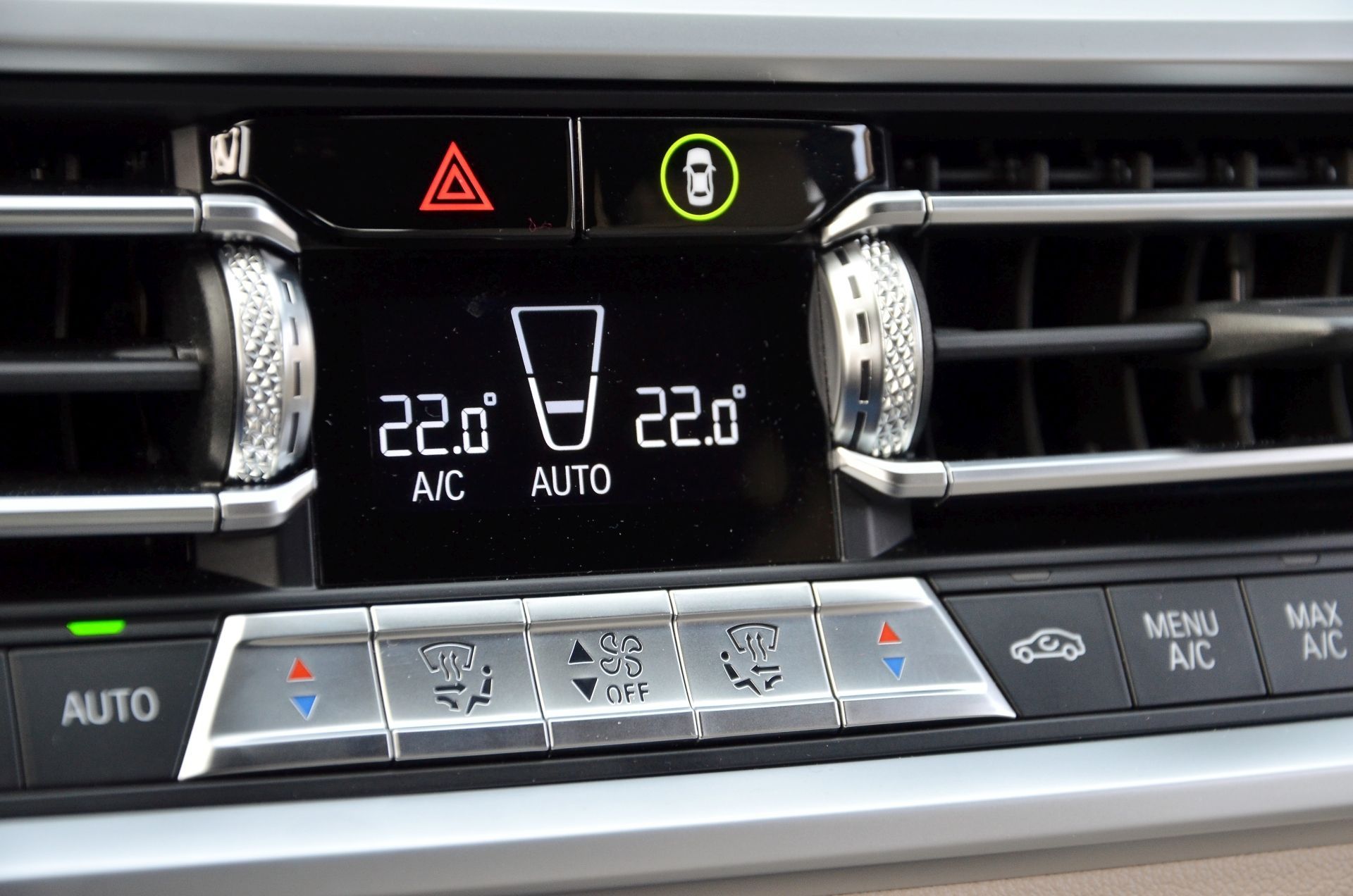BMW 330d xDrive Touring kombi BMW řada 3 2020 2019