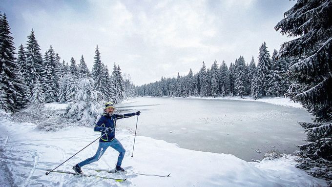 Obrazem: Krásy zimy ohlásily svůj příchod. Jizerky jsou pod sněhem a bez turistů