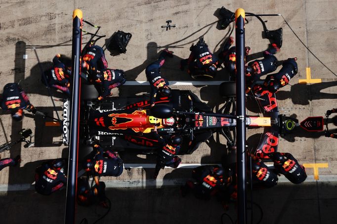 Sergio Pérez, Red Bull v boxech při VC Štýrska formule 1 2021