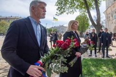 Cesta prezidentů na Ukrajinu posílí vojenskou pomoc, pomůže i firmám, říká politolog
