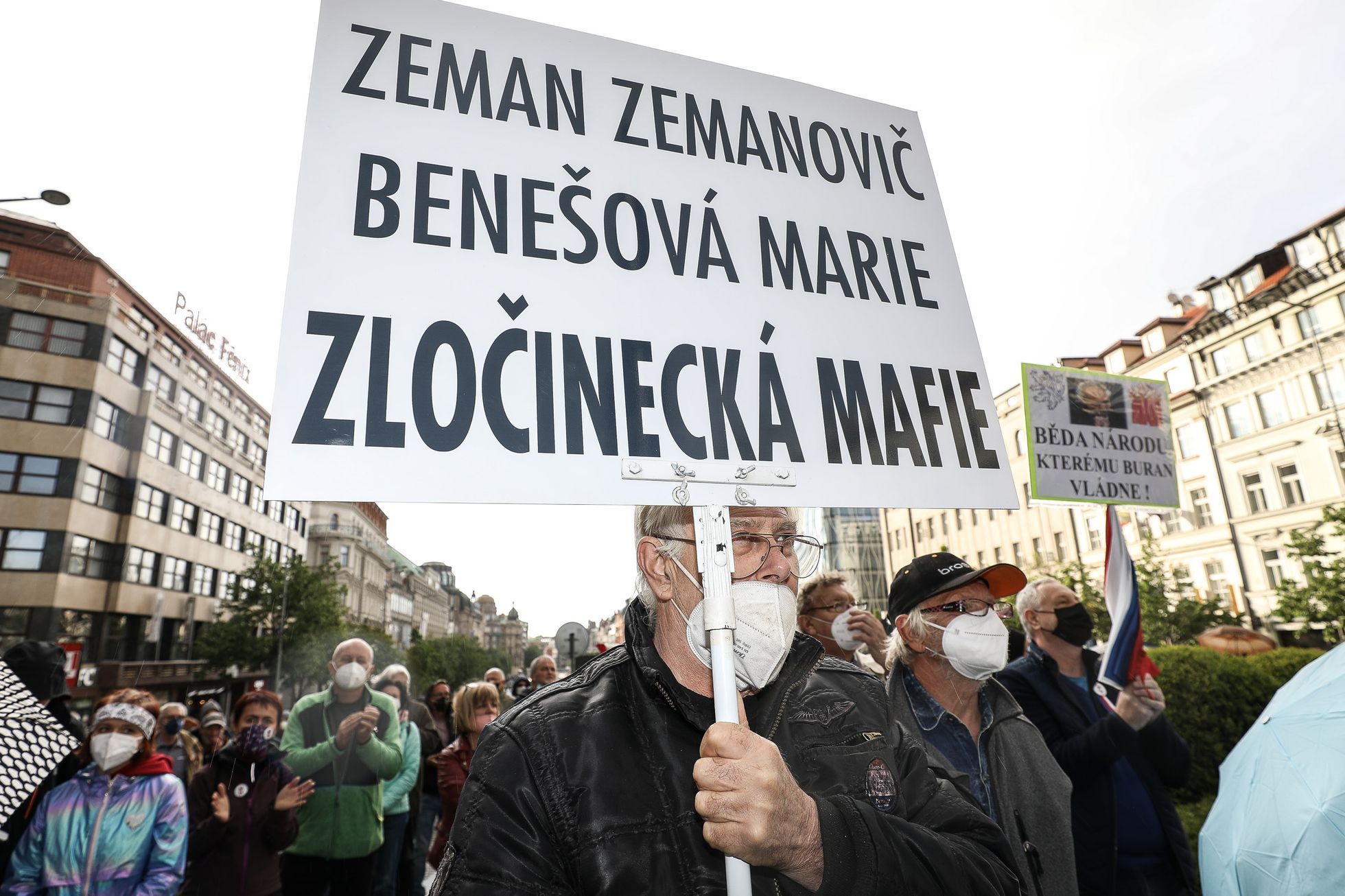 Demonstrace Milion chvilek Václavské náměstí 20. 5. 2021 za odstoupení Marie Benešové