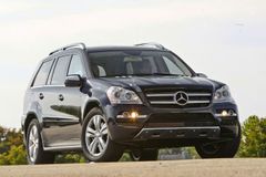 Mercedes ukázal obrázky nové generace GL