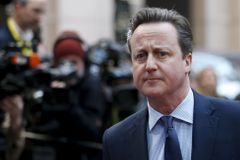 Cameron apeluje na Brity: Zůstaňme v EU. Pokud odejdeme, budeme muset zvýšit daně a omezit výdaje