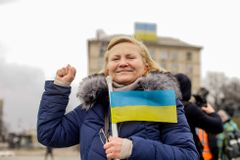 Ochota Čechů pomáhat Ukrajincům klesá, čtvrtina pomoc zcela odmítá, zjistil průzkum