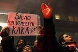 "Silvio, neprodávej Kaká", protestují fanoušci AC Milán.