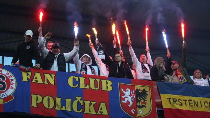 Na Letnou se sjeli fanoušci Sparty z celé republiky. A v sobotu večer mohli slavit triumf v v 279. derby se Slavií.